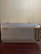 Radio portátil Sony ICF-904L FM/SW/MW/LW AC/DC funcionamiento altavoz convexo en muy buen estado segunda mano  Embacar hacia Mexico