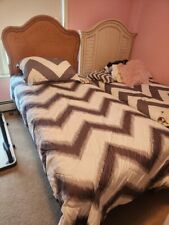 Full size bed for sale  Tuckahoe