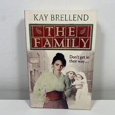 The Family (Campbell Road Saga #2) por Kay Brellend (brochura média, 2012) comprar usado  Enviando para Brazil