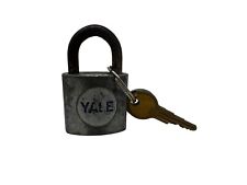 Usado, Cadeado vintage "YALE" com letras azuis com 2 chaves "Bom estado de funcionamento!" comprar usado  Enviando para Brazil