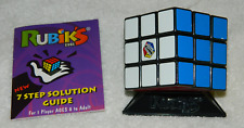 Usado, El cubo de Milton Bradley Rubik 2004 vers. con soporte y guía segunda mano  Embacar hacia Argentina