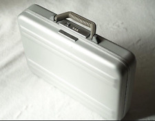 Zero Halliburton Aluminio Attache Case Silver Dial Lock Business Bag Usado Japón segunda mano  Embacar hacia Argentina