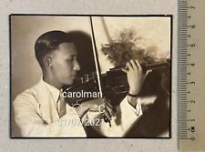 1941 Hombre chino en el extranjero tocando foto de estudio de violín segunda mano  Embacar hacia Argentina