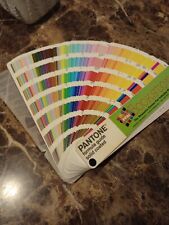 Livro revestido sólido Pantone Formula Guide comprar usado  Enviando para Brazil