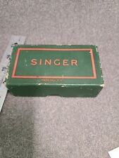 Usado, Accesorios de máquina de coser Singer de colección máquina Singer 120360 + caja de agujas de madera segunda mano  Embacar hacia Argentina