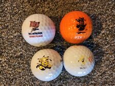 3 pelotas de golf con logotipo de Wu Shock de Wichita State con pelota de lucha libre de la Universidad Newman. segunda mano  Embacar hacia Argentina