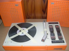 meuble radio tourne disque grundig d'occasion meuble radio tourne disque grundig d'occasion Saint-Amand-Montrond