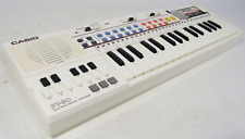 Antigo 1984 Casio PT-80 Mini órgão de teclado eletrônico branco testado com músicas ROM comprar usado  Enviando para Brazil