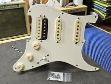 Guitarra Fender EE. UU. Strat HSS 2015 cargada Shawbucker y pastillas Fat años 50 segunda mano  Embacar hacia Argentina