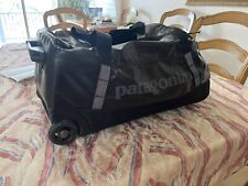 Bolso de lona con ruedas Patagonia agujero negro 40 L equipaje de mano negro segunda mano  Embacar hacia Argentina
