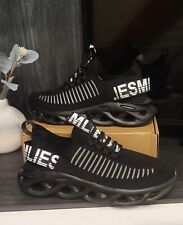 Scarpe uomo sneakers usato  Treviso