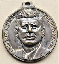 Medaglia del 1963 usato  Vaiano Cremasco