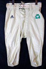 Calça Adidas NCAA Notre Dame uniforme jogo de futebol prática masculina tamanho 38, usado comprar usado  Enviando para Brazil
