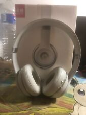 Casque beats solo d'occasion  Locminé