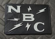 Reprodução Vintage NBC Suporte para Microfone Bandeira Letras de Chamada Logotipo Antigo 3D, usado comprar usado  Enviando para Brazil