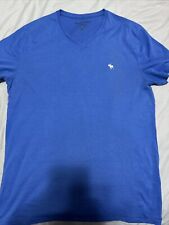 Usado, NUEVA Camiseta para Hombre Abercrombie & Fitch Azul Calce Muscular Cuello en V Mangas Cortas Talla M segunda mano  Embacar hacia Argentina