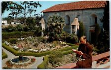 Cartão postal - Um padre franciscano capuchinho, Missão Santa Inês, Solvang, Califórnia, usado comprar usado  Enviando para Brazil