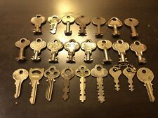 Lote de 24 llaves antiguas vintage Miller Key Mix lote segunda mano  Embacar hacia Mexico