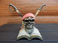 2003 Pirates Of Caribbean Curse Of Black Pearl Skull & Swords Memorabilia Statue comprar usado  Enviando para Brazil