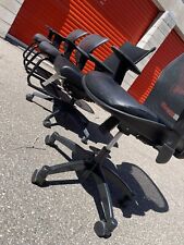 Conjunto de 4 cadeiras de escritório base de metal e braços cadeira de recepção de malha, usado comprar usado  Enviando para Brazil
