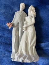 Estatuilla de boda de porcelana estilo liadro, 9 1/4 pulgadas de alto. segunda mano  Embacar hacia Argentina