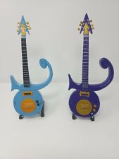 DUAS guitarras em miniatura Prince Cloud Diamond Series roxas e azuis cianas. Mini arte comprar usado  Enviando para Brazil