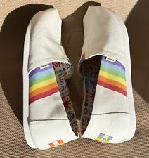 Zapatos sin cordones para mujer TOMS ALPARGATA Love Wins Pride RAINBOW LGBTQ Talla 8 segunda mano  Embacar hacia Argentina