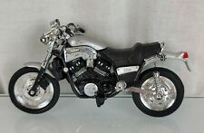 Motocicleta Maisto Yamaha VMAX preta e prata 1:18 fundida comprar usado  Enviando para Brazil