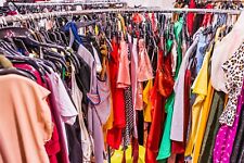 Lote de 25 artículos de ropa premium envío de reventa al por mayor - para mujer TODAS las tallas segunda mano  Embacar hacia Mexico