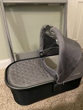Uppababy vista bassinet for sale  Riva