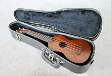 Ukelele soprano Old Martin Style-0 caoba década de 1960 con estuche de aglomerado segunda mano  Embacar hacia Argentina