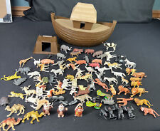 Mini lote vintage de figuras de animais de plástico Hong Kong Noah’s Ark Boat, Rhino Gorilla comprar usado  Enviando para Brazil