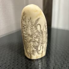 VINTAGE SCRIMSHAW– LEÃO BALEEIRO 1827 REPRODUÇÃO DENTE comprar usado  Enviando para Brazil