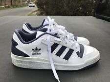 Zapatos de baloncesto Adidas para hombre talla 12 de cuero - ligeramente usados, usado segunda mano  Embacar hacia Argentina