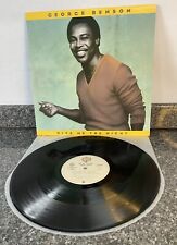 VINYL LP GEORGE BENSON GIVE ME THE NIGHT JAPANESE 1ST PRESS INSERT NM/EX comprar usado  Enviando para Brazil