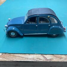 SOLIDO PRESTIGE 1/18 1:18 CITROEN 2CV 1966 azul hecho en Francia. Gran forma segunda mano  Embacar hacia Argentina