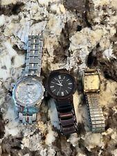 Lote de 3 relógios masculinos fóssil metálico Mark Ecko prata vintage conjunto de pulseira de prata Elgin, usado comprar usado  Enviando para Brazil