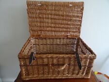 Large wicker four for sale  Shipping to Ireland