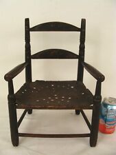 Antiguo sillón con respaldo de escalera pintado en miniatura 19C, usado segunda mano  Embacar hacia Argentina