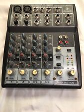 Mixer Behringer Xenyx 802 Premium 8 entradas 2 barramentos não testado sem adaptador de energia, usado comprar usado  Enviando para Brazil