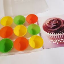 Hamlyn Cupcakes livro ideias de cozimento + 9 xícaras de forno de silicone conjunto de cozinha bolo não usado comprar usado  Enviando para Brazil