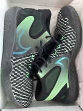 Nike sneaker shoes for sale  Shipping to Ireland