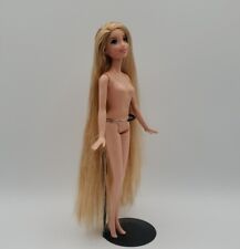 Muñeca Barbie enredada Mattel 2006 princesa Disney Rapunzel. Filtración de pegamento ligero  segunda mano  Embacar hacia Argentina