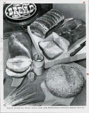 1979 Press Photo Pães para refeições de inverno feitos com massa de pão congelado Bridgford comprar usado  Enviando para Brazil
