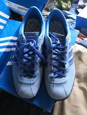 Adidas tahiti uk9.5 for sale  SHEFFIELD