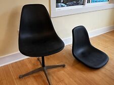 Cadeiras Herman Miller Charles Eames de plástico laterais pretas comprar usado  Enviando para Brazil