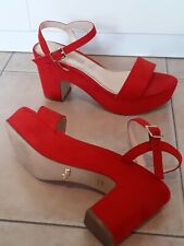 scarpa rossa camoscio usato  Udine