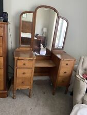 Vanities & Makeup Tables for sale  Paola