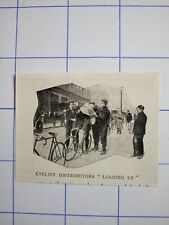 Distribuidores ciclistas cargando bicicleta de calle 1898 segunda mano  Embacar hacia Argentina