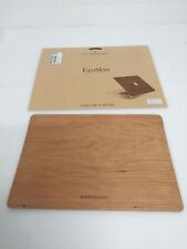 Woodcessories - skóra kompatybilna z drewnianym paskiem dotykowym MacBook 13 Pro / siatkówką , używany na sprzedaż  PL